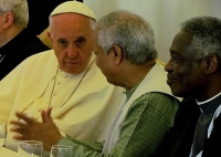 Pope Francis Consults Yunus